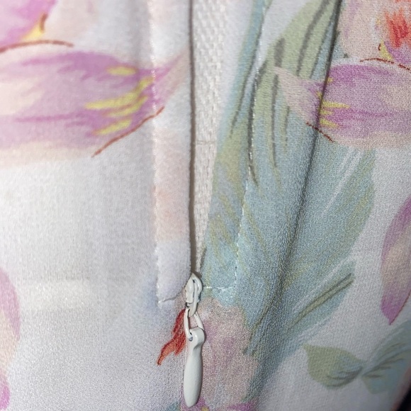 Ann Taylor A-Line Sleeveless Midi Dress in Beige and Floral Pattern Size 0 - Picture 4 of 7